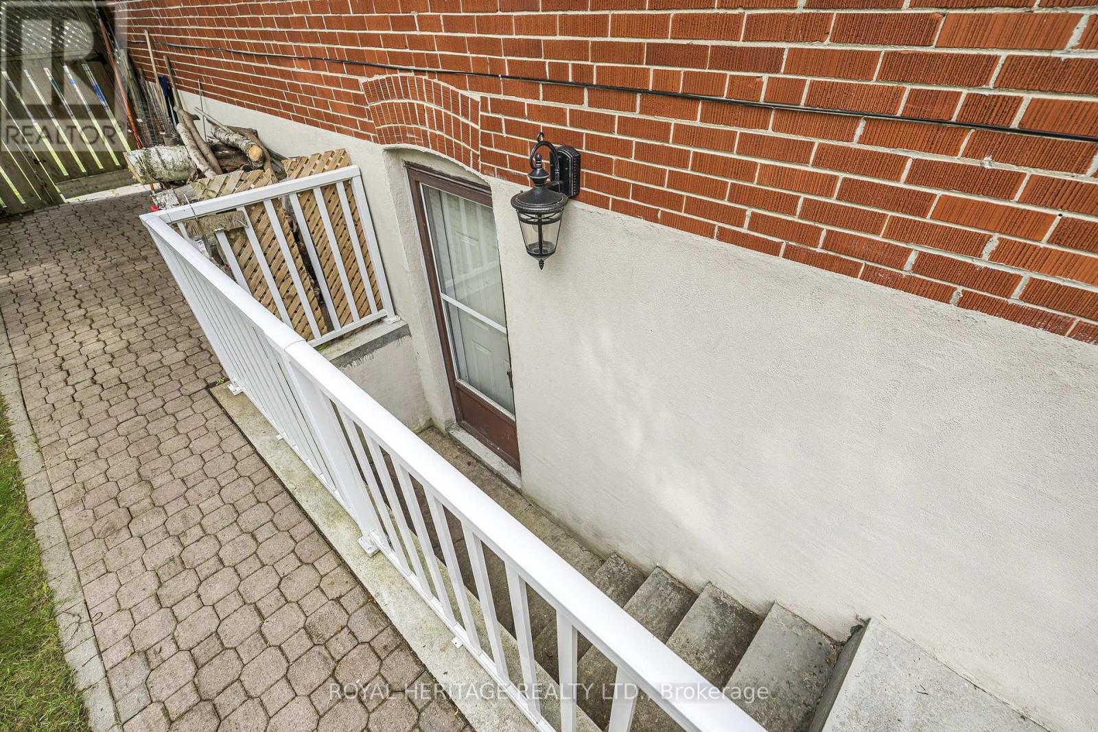 956 Bayshore Court, Pickering, Ontario  L1W 2Y3 - Photo 44 - E13459980
