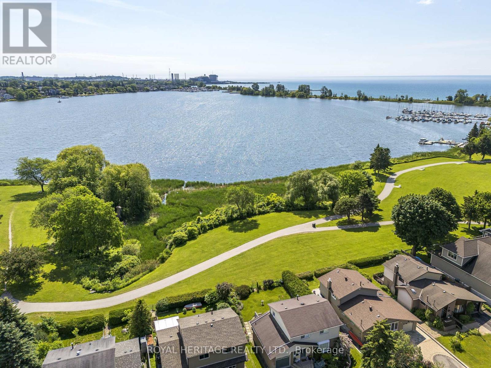 956 Bayshore Court, Pickering, Ontario  L1W 2Y3 - Photo 49 - E13459980