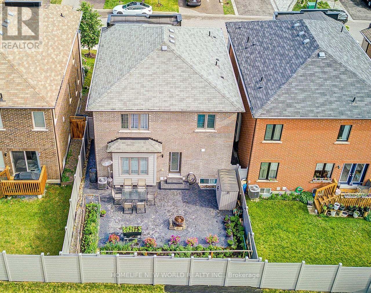 74 Tango Crescent, Newmarket, Ontario  L3X 0K4 - Photo 2 - N13459926