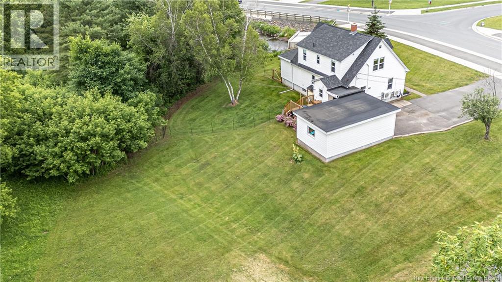 154 Brookside Drive, Fredericton, New Brunswick  E3A 1T6 - Photo 3 - NB142173