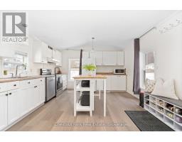 21 MOUNT VERNON TRAIL, Huntsville, Ontario