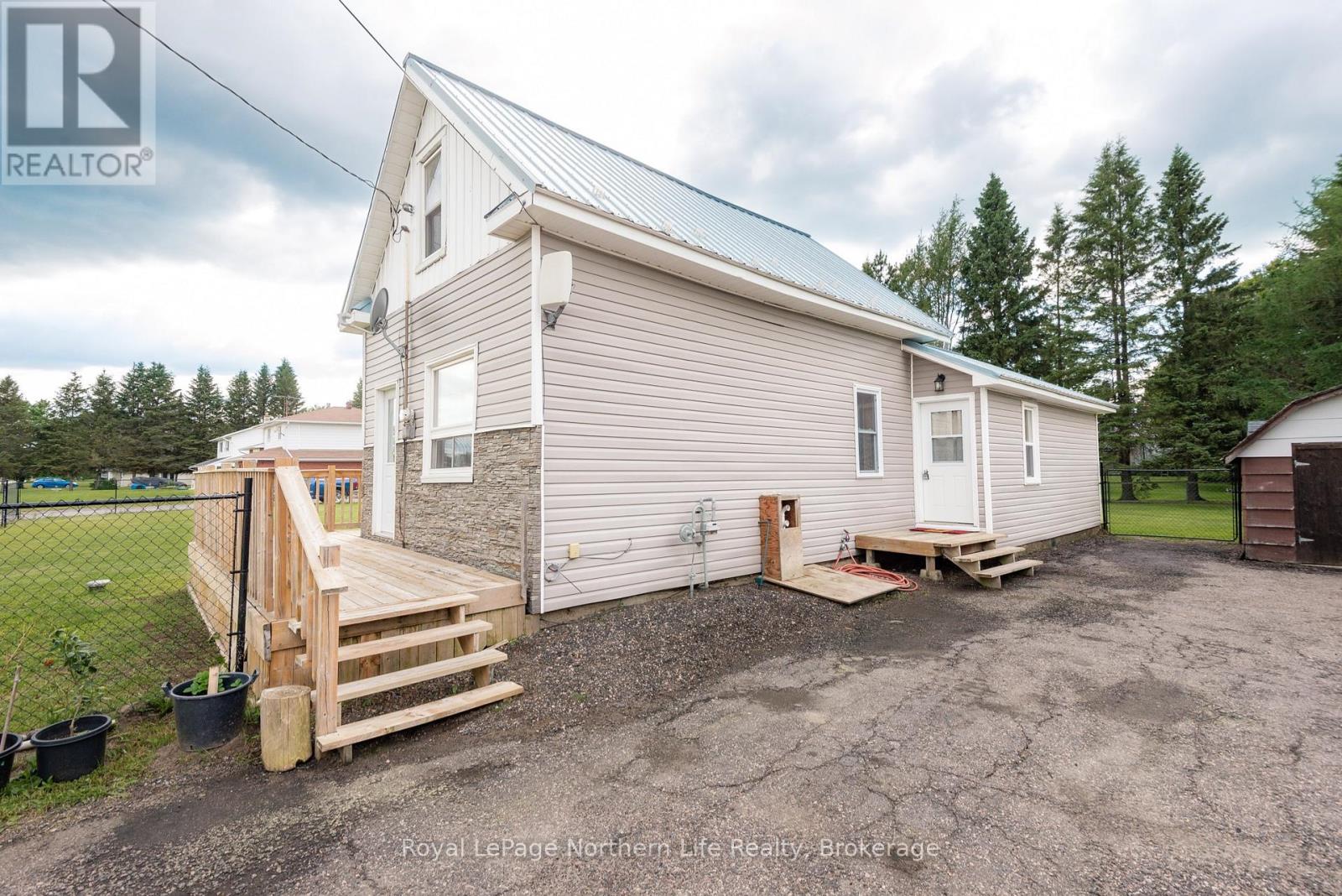 176 Main Street W, Powassan, Ontario  P0H 2L0 - Photo 5 - X13455014