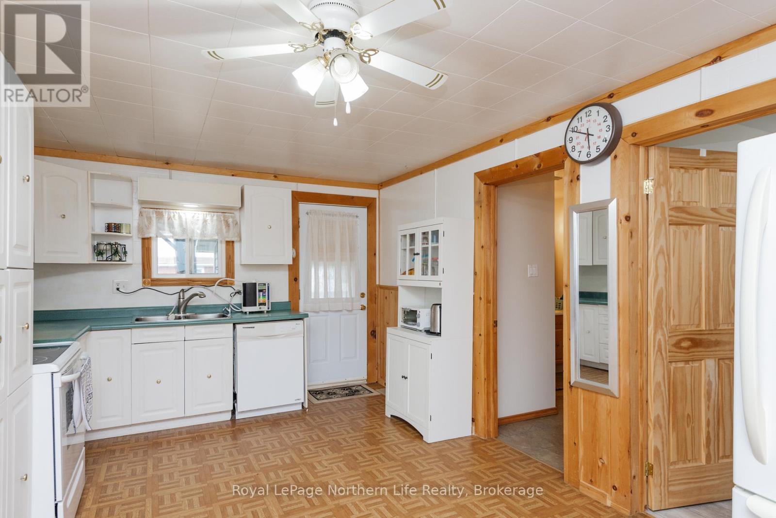 176 Main Street W, Powassan, Ontario  P0H 2L0 - Photo 8 - X13455014