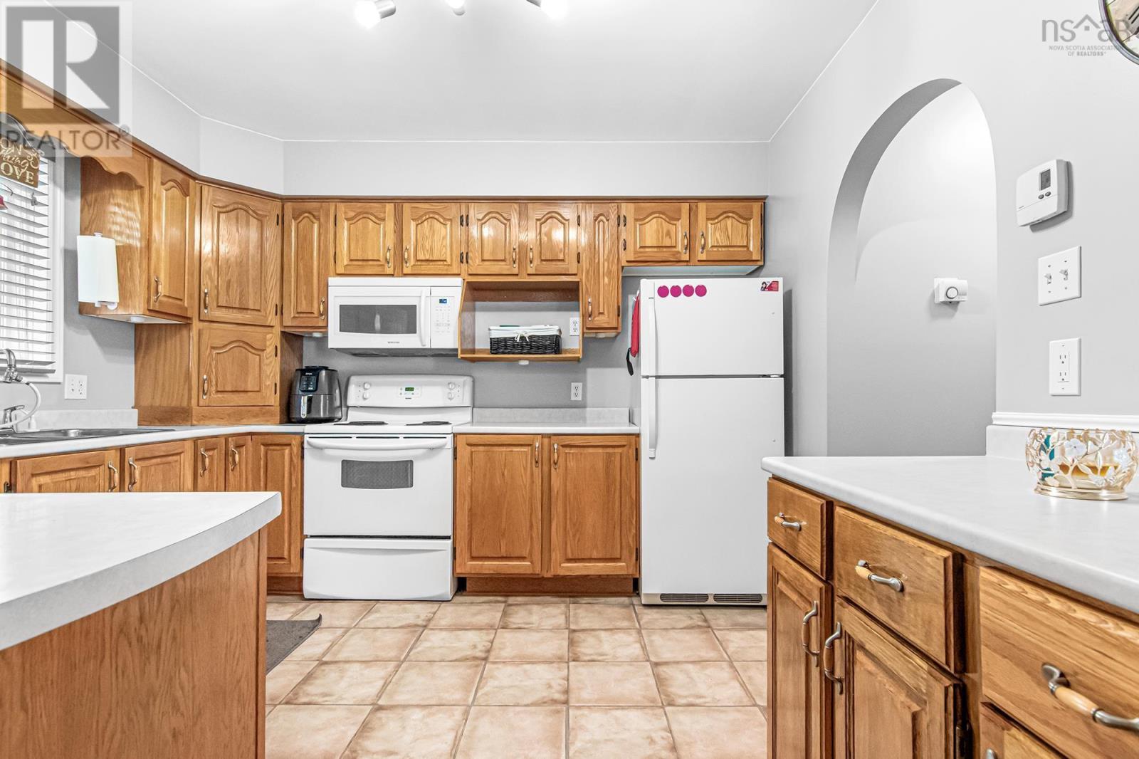 22 Haddad Drive, Lower Sackville, Nova Scotia  B4C 4A7 - Photo 11 - 202614763