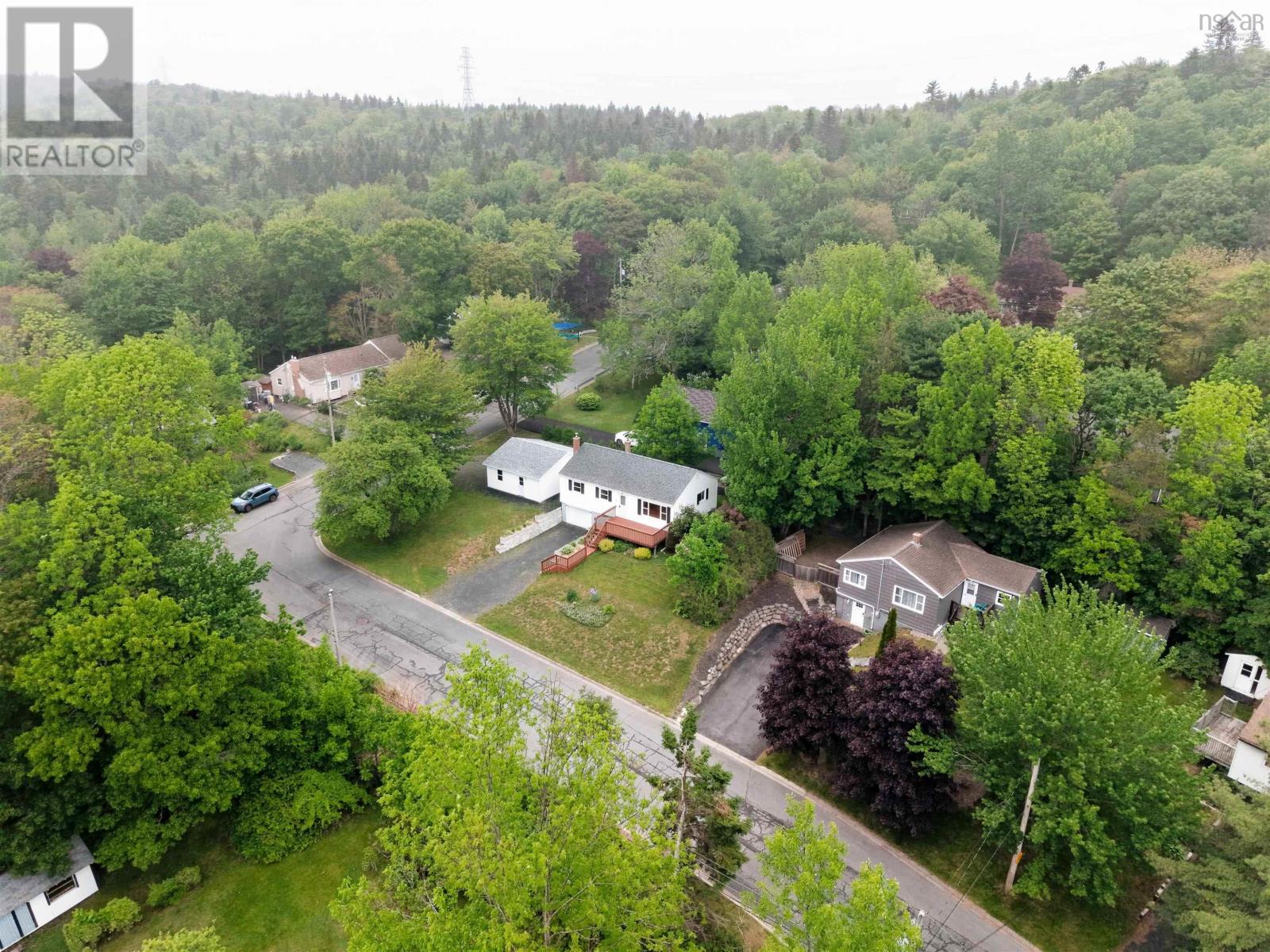 6 Pembrooke Street, Waverley, Nova Scotia  B2R 1L6 - Photo 2 - 202614764