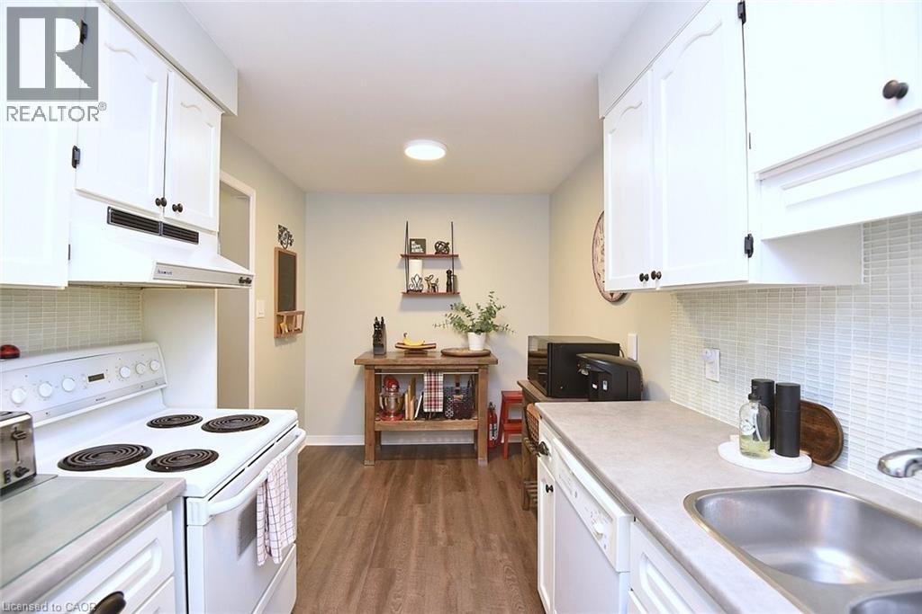 2113 Chrisdon Road, Burlington, Ontario  L7M 3S4 - Photo 15 - 40839644