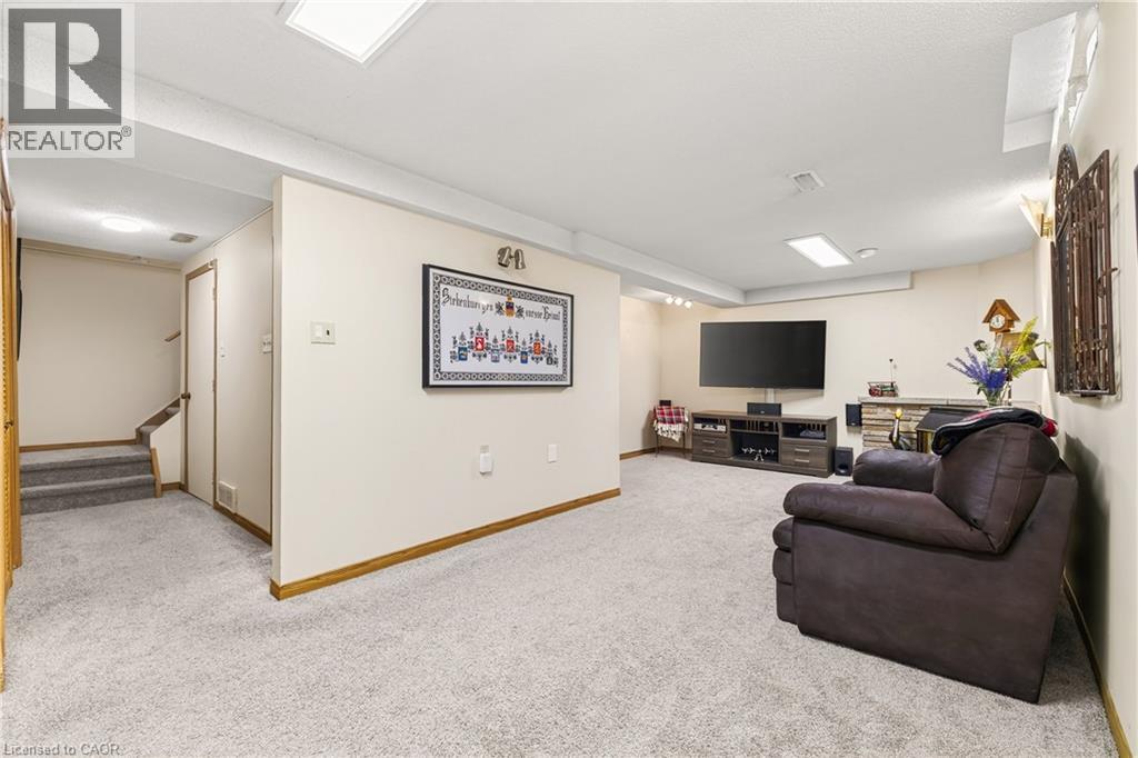 273 Newport Place, Waterloo, Ontario  N2T 2B5 - Photo 32 - 40840344