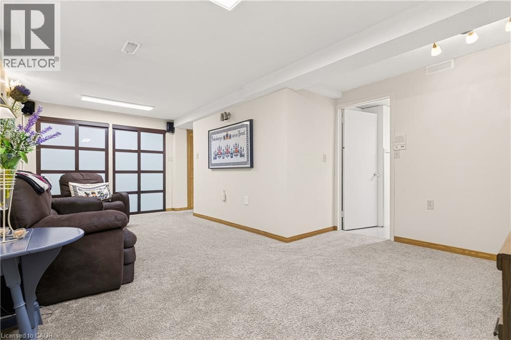 273 Newport Place, Waterloo, Ontario  N2T 2B5 - Photo 36 - 40840344