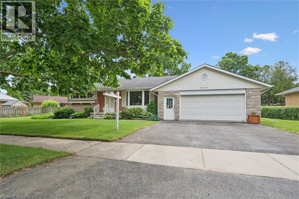 77 MAYWOOD Road, Kitchener, Ontario