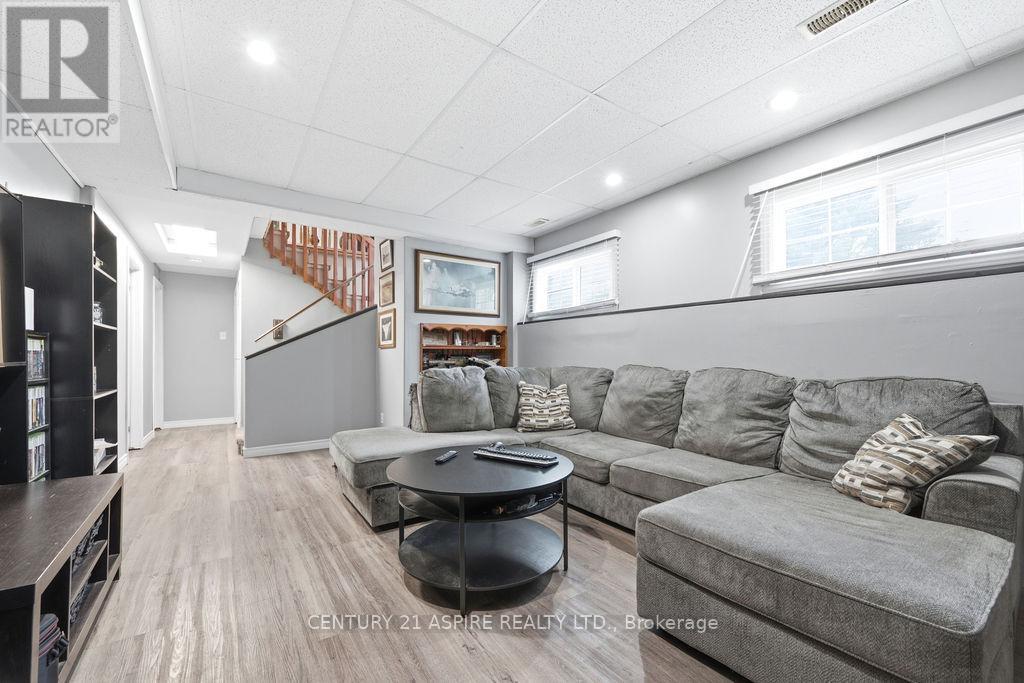 17 Martin Street, Laurentian Hills, Ontario  K0J 1J0 - Photo 25 - X13460034