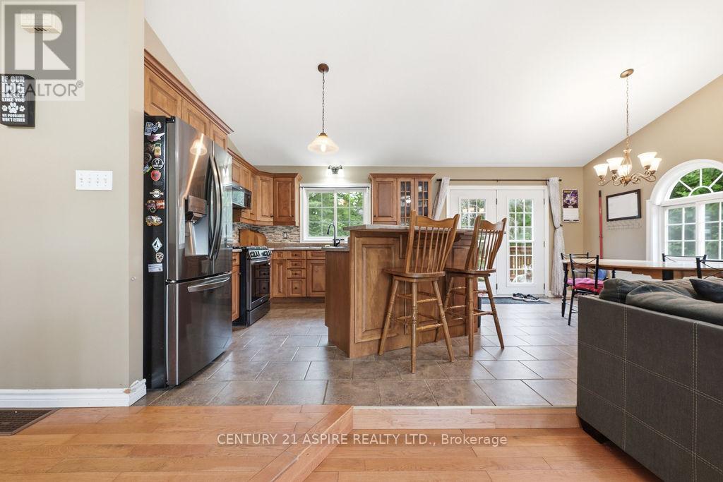17 Martin Street, Laurentian Hills, Ontario  K0J 1J0 - Photo 8 - X13460034