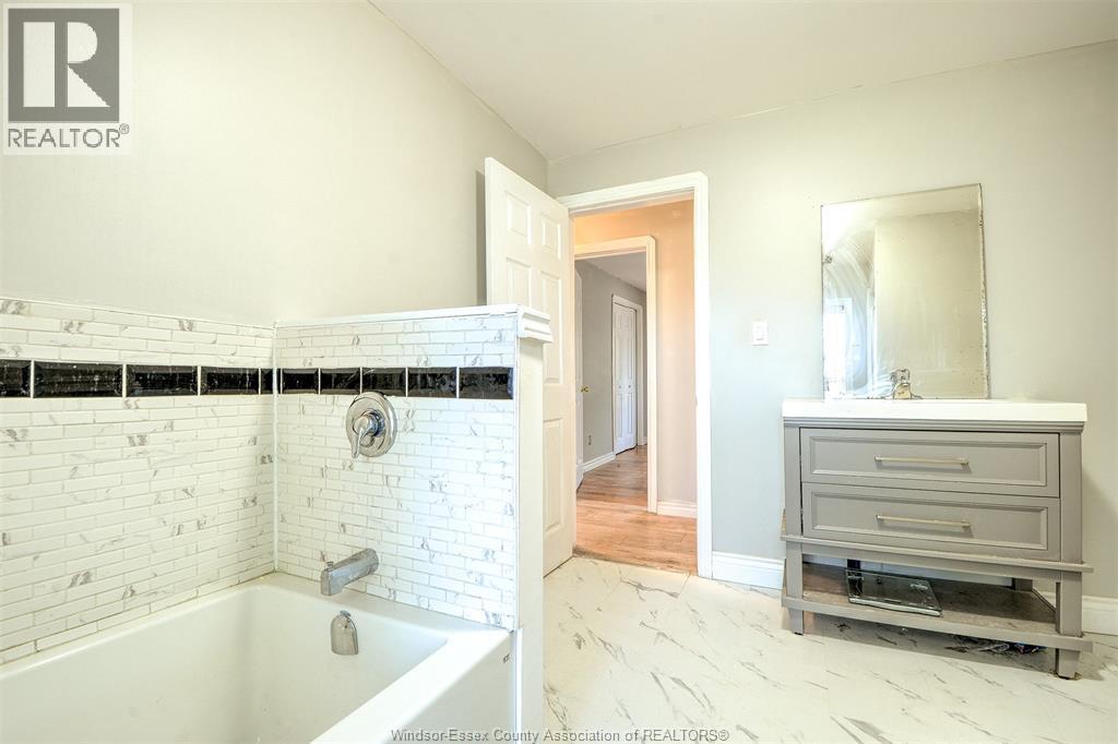 46 Chestnut, Leamington, Ontario  N8H 3K3 - Photo 19 - 26014370