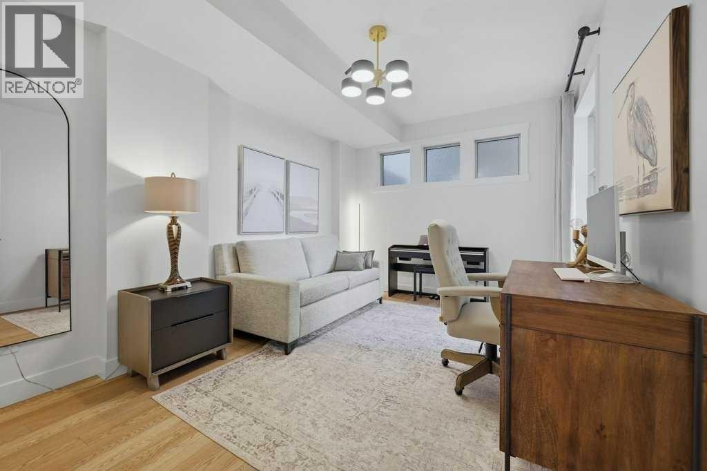 107, 15 Cougar Ridge Landing SW, Calgary, Alberta  T3H 6C3 - Photo 21 - A2315610