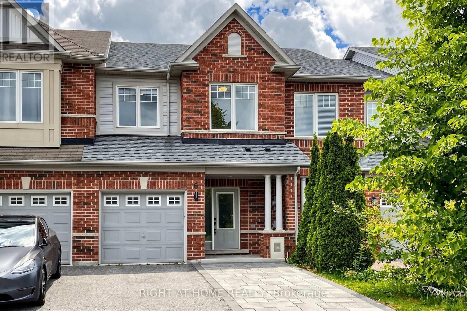 6 Courtland Crescent, East Gwillimbury, Ontario  L9N 0A9 - Photo 2 - N13460032