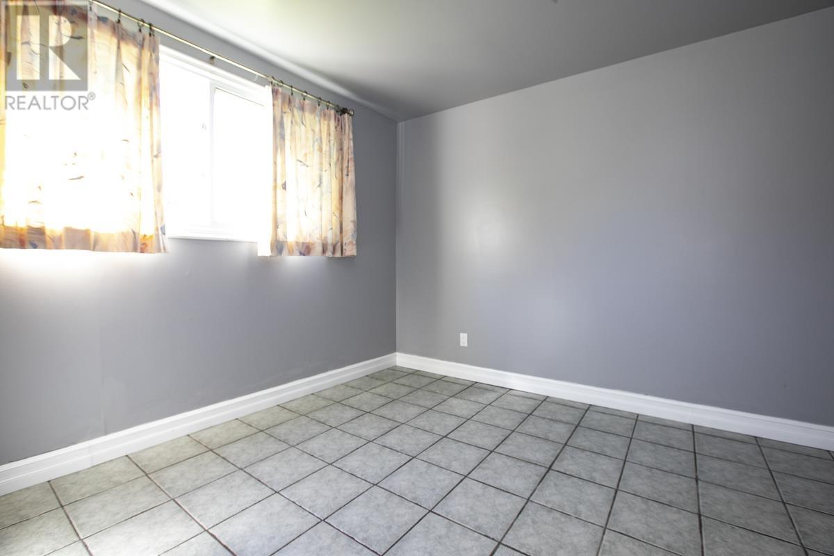 85 Royal York Blvd, Sault Ste. Marie, Ontario  P6A 6X3 - Photo 19 - SM261497