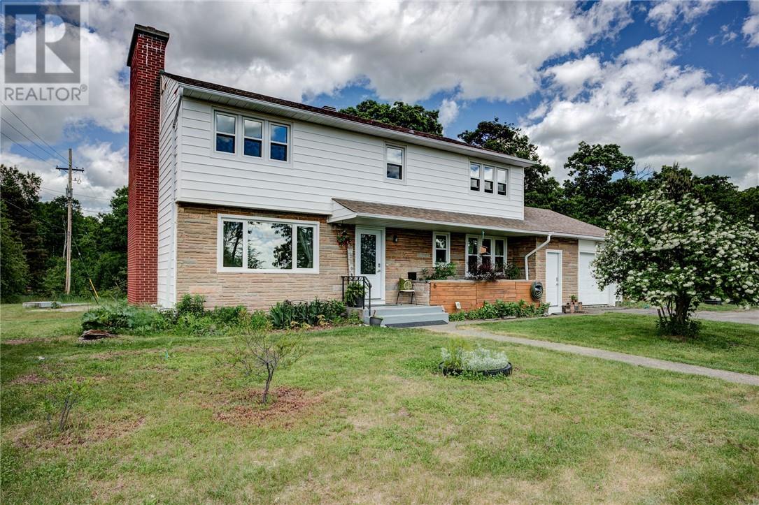 5 Hillcrest Avenue, Falconbridge, Ontario