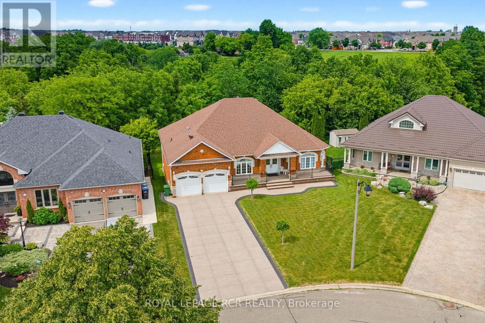 31 Kirkwood Crescent, Caledon, Ontario  L7C 1B9 - Photo 2 - W13460014