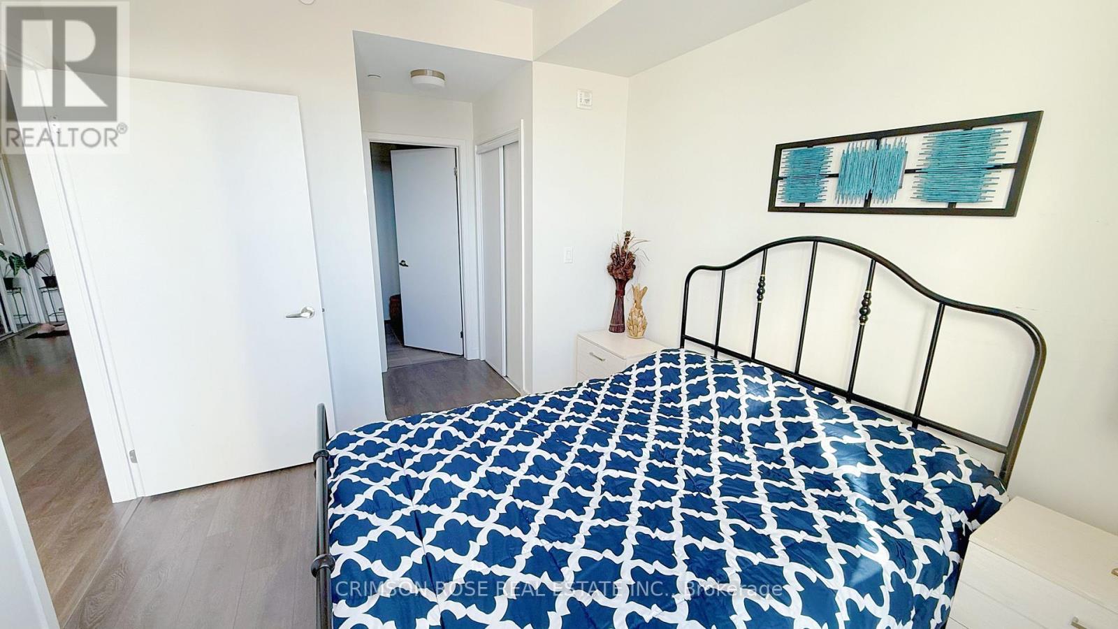 404 - 210 Sabina Drive, Oakville, Ontario  L6H 0W6 - Photo 8 - W13460044