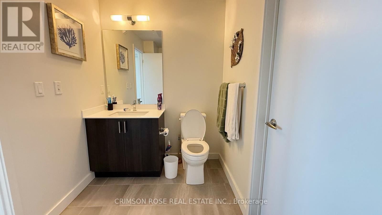 404 - 210 Sabina Drive, Oakville, Ontario  L6H 0W6 - Photo 9 - W13460044