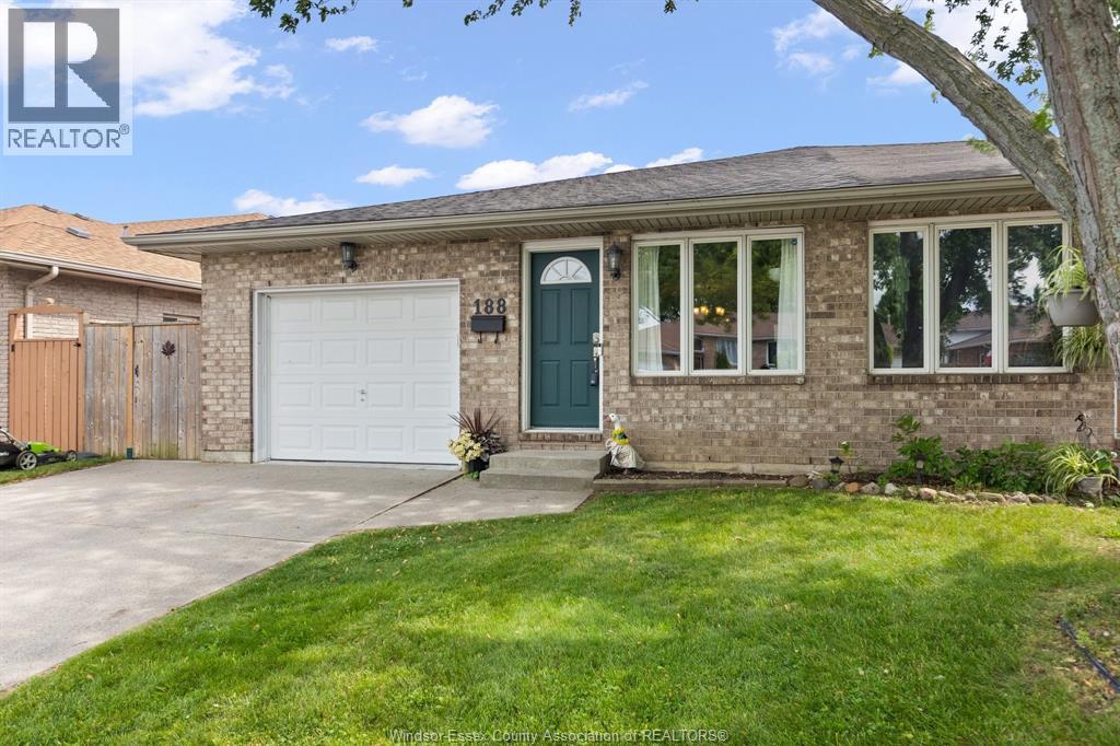 188 Marlborough Street East, Leamington, Ontario  N8H 5G3 - Photo 3 - 26014466