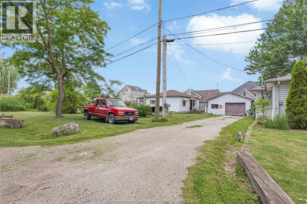 22 Manhattan Street, Lasalle, Ontario  N9J 2L7 - Photo 7 - 26014455