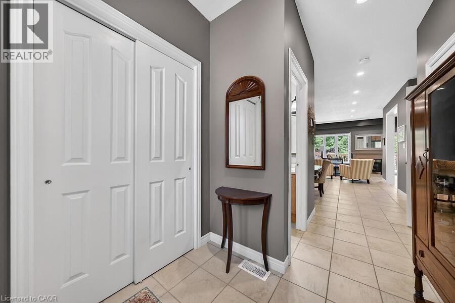 354 Highland Road W, Stoney Creek, Ontario  L8J 3W3 - Photo 5 - 40838249