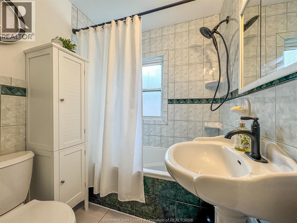 3603 Riberdy, Windsor, Ontario  N8W 3V9 - Photo 24 - 26014361