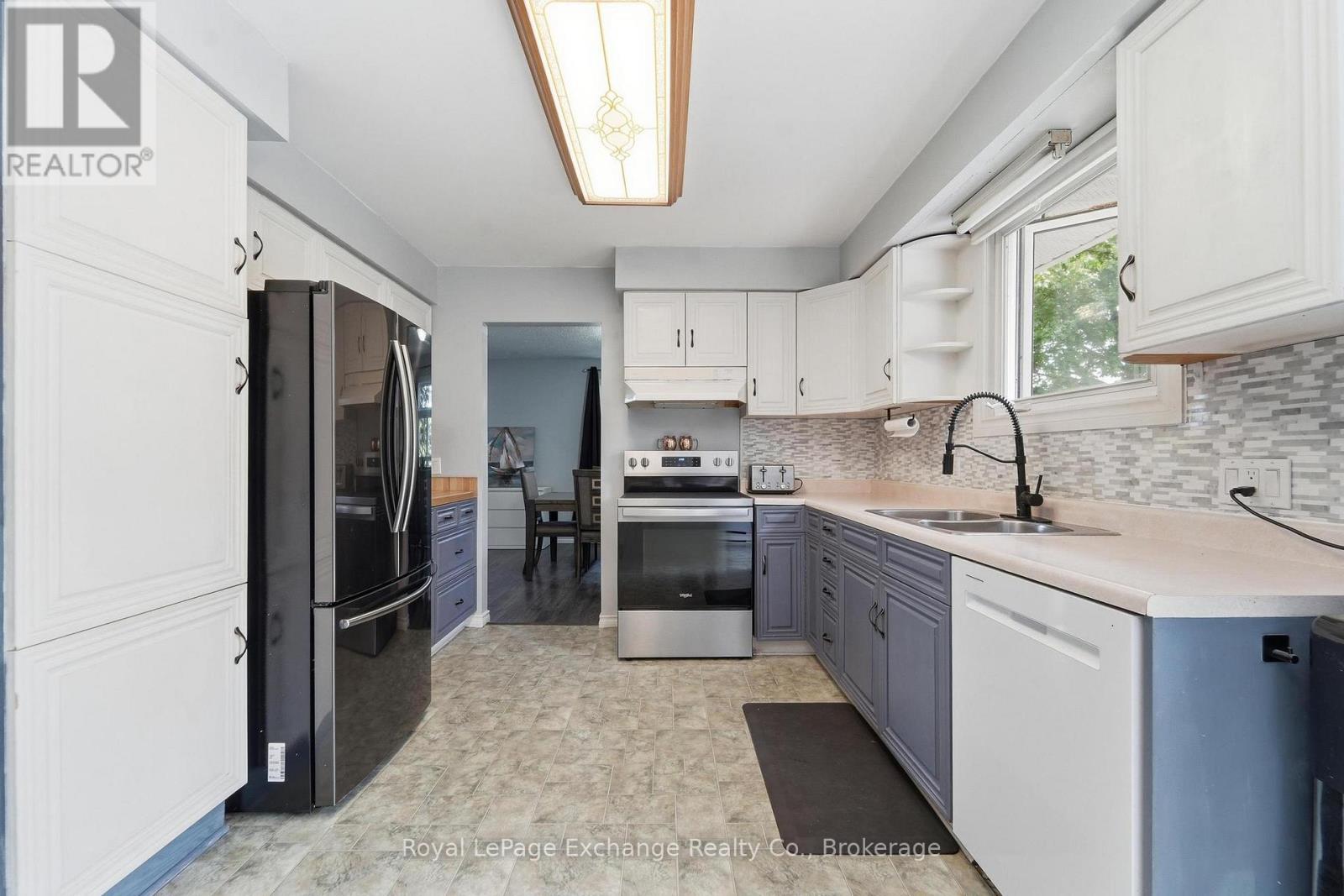 500 Walkers Circle, Kincardine, Ontario N2Z 2G2 - Photo 14 - X13460172