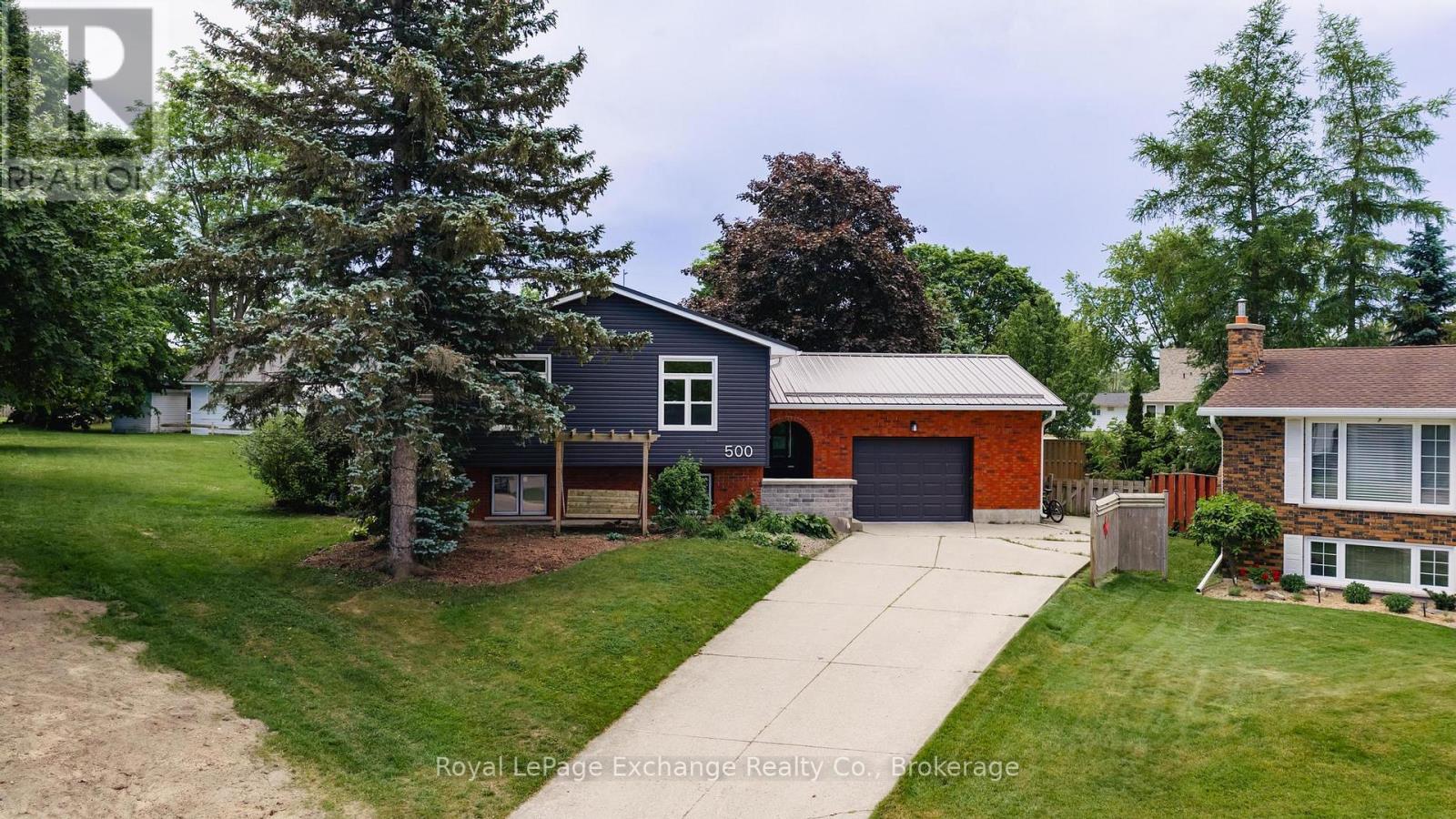 500 Walkers Circle, Kincardine, Ontario N2Z 2G2 - Photo 2 - X13460172