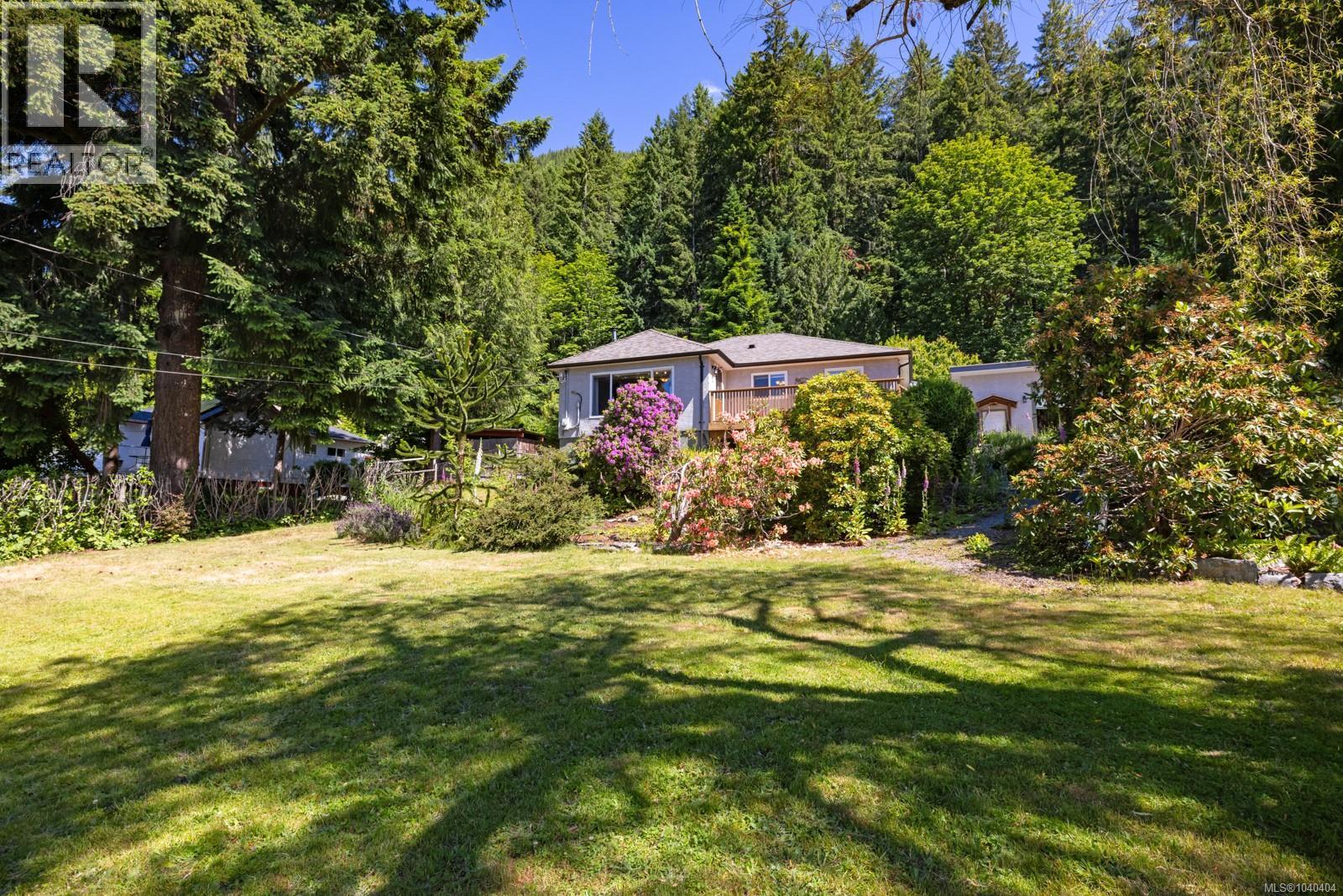 10093 Youbou Rd, Youbou, British Columbia  V0R 3E1 - Photo 1 - 1040404