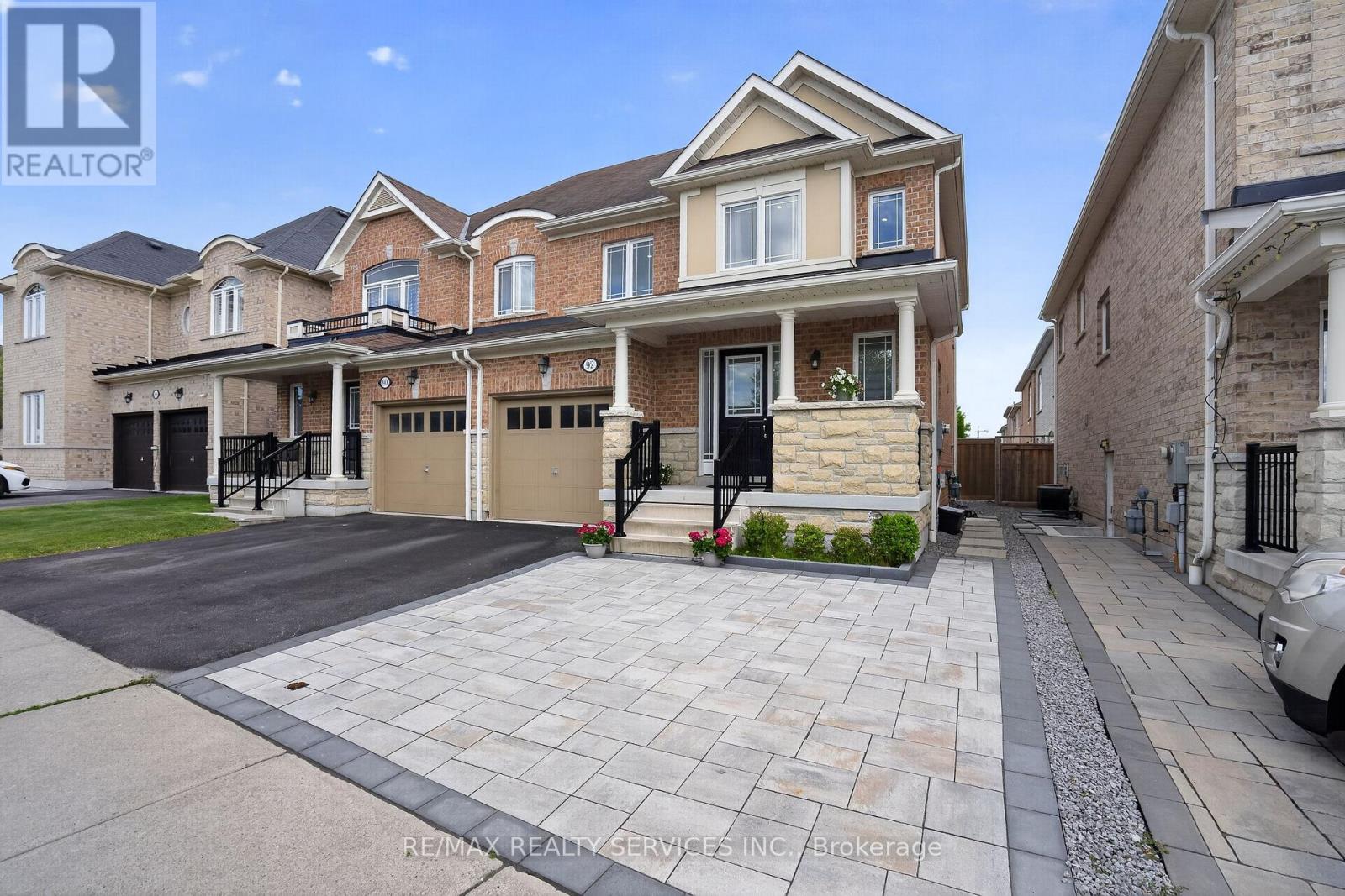 92 Snowling Drive, Ajax, Ontario L1Z 0G1 - Photo 2 - E13460058
