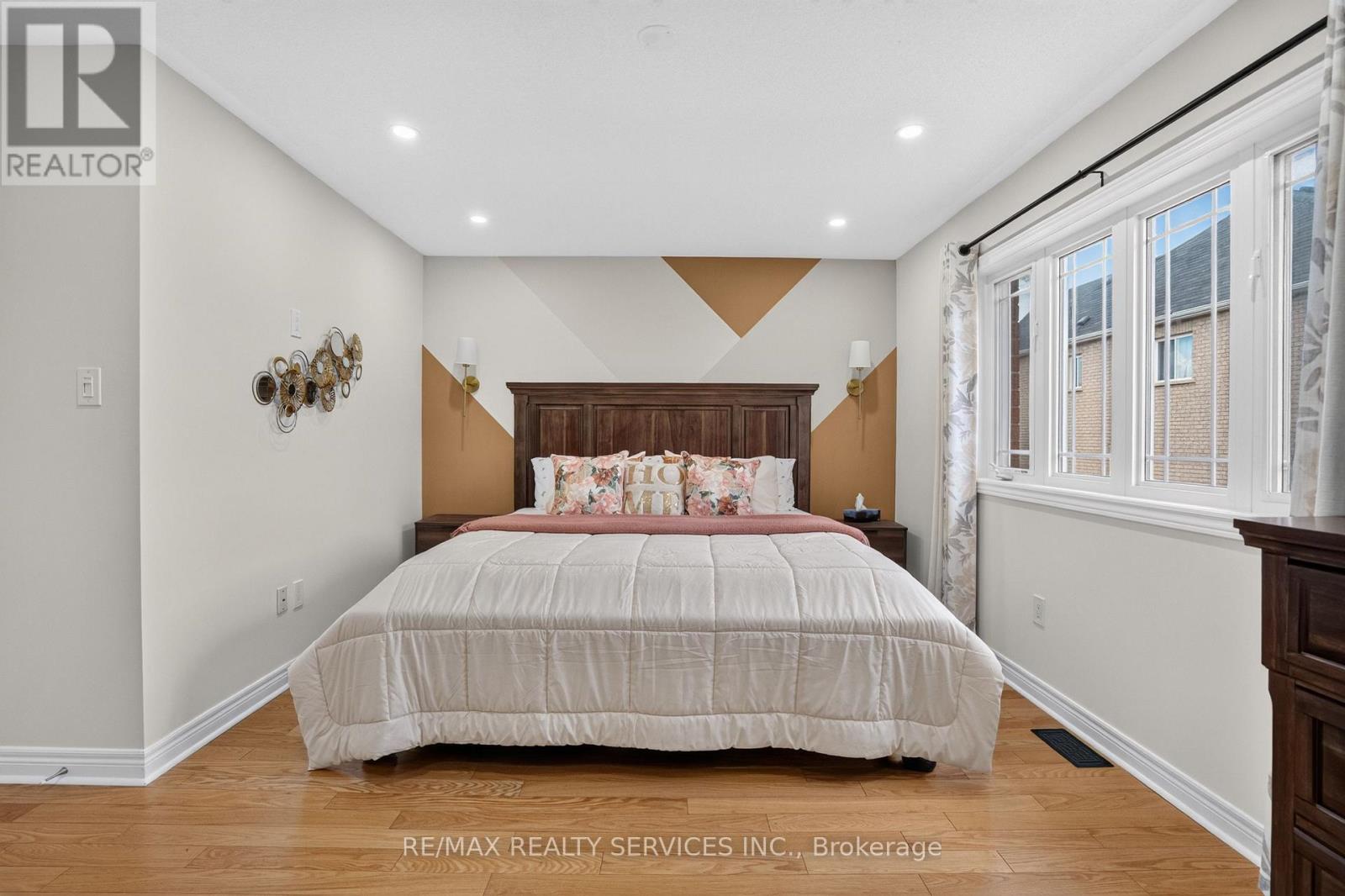 92 Snowling Drive, Ajax, Ontario L1Z 0G1 - Photo 25 - E13460058