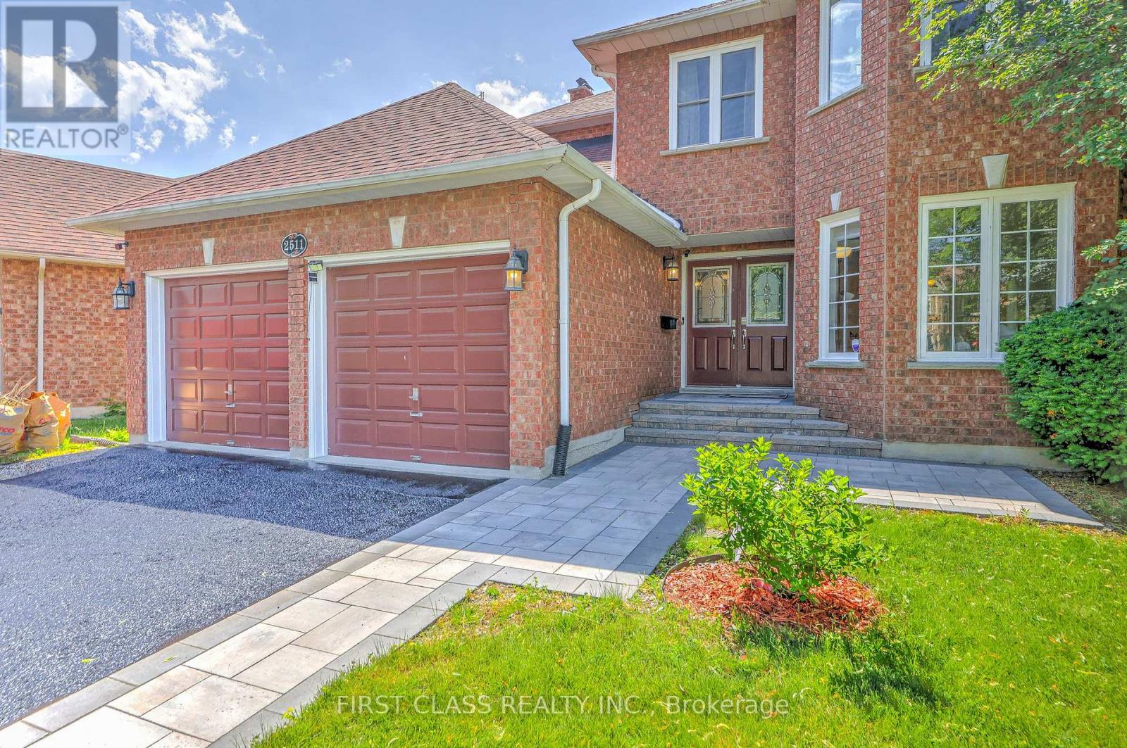 2511 Linwood Street, Pickering, Ontario  L1X 2S4 - Photo 3 - E13460064