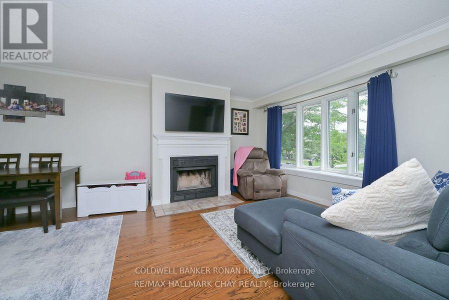 Upper Level - 8 Doner Street, New Tecumseth, Ontario  L9R 1M5 - Photo 6 - N13460094
