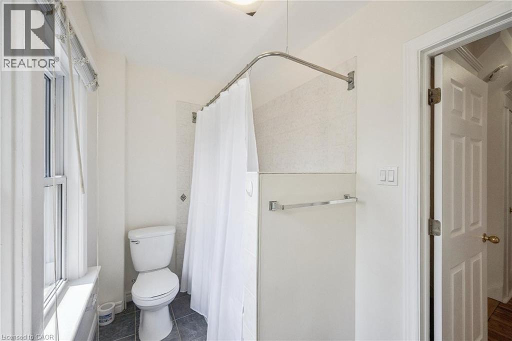 38 Stirling Avenue N, Kitchener, Ontario  N2H 3G5 - Photo 16 - 40839878
