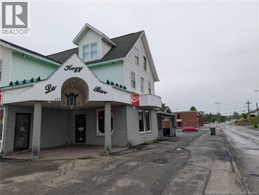 117 Broadway Boulevard, Grand Falls, New Brunswick  E3Z 2J6 - Photo 3 - NB142064