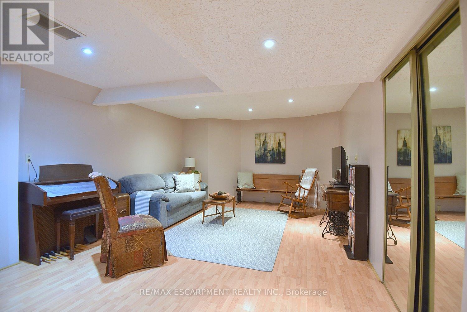 2113 Chrisdon Road, Burlington, Ontario  L7M 3S4 - Photo 33 - W13460108
