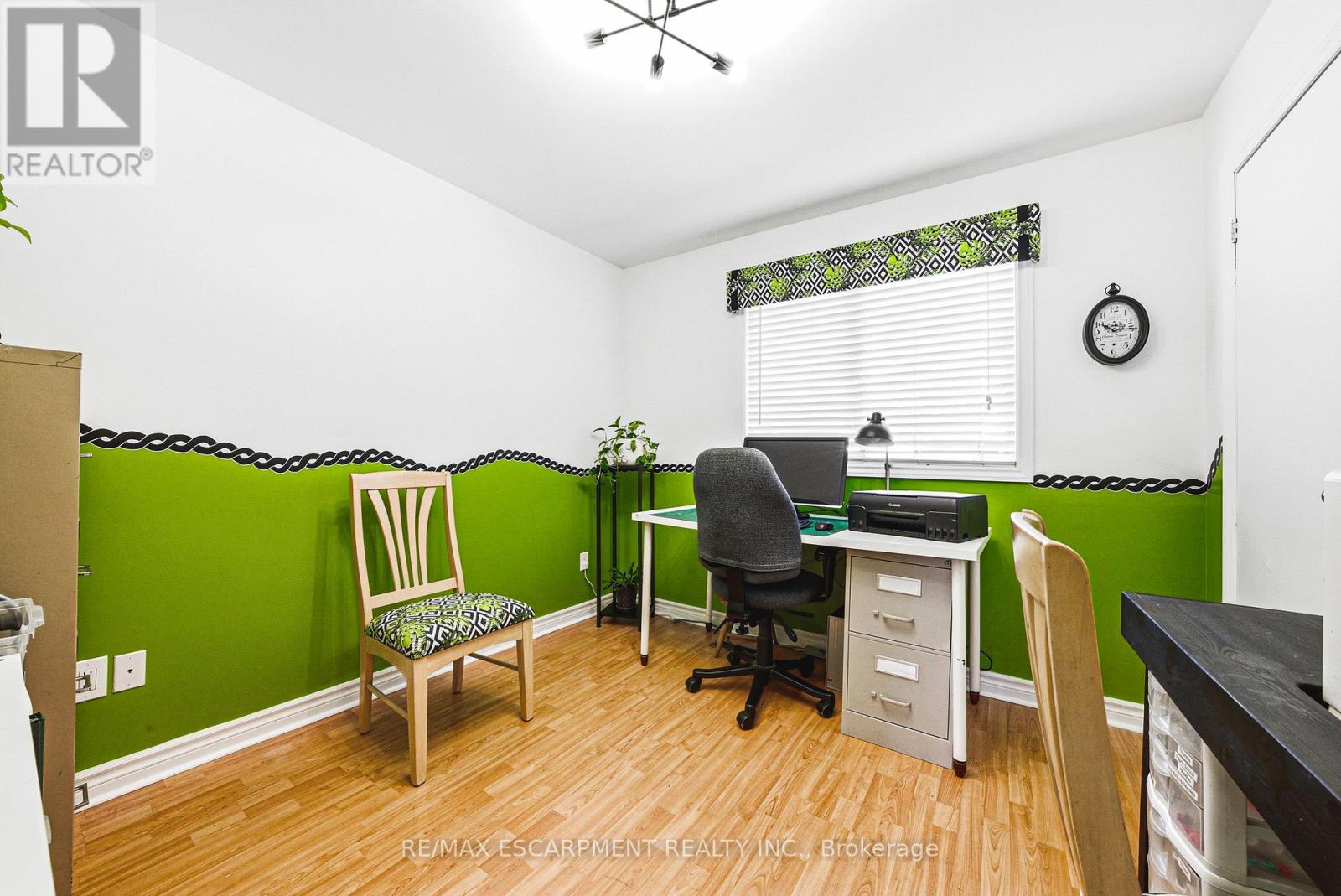 2231 Sandringham Drive, Burlington, Ontario  L7P 3E6 - Photo 12 - W13460152