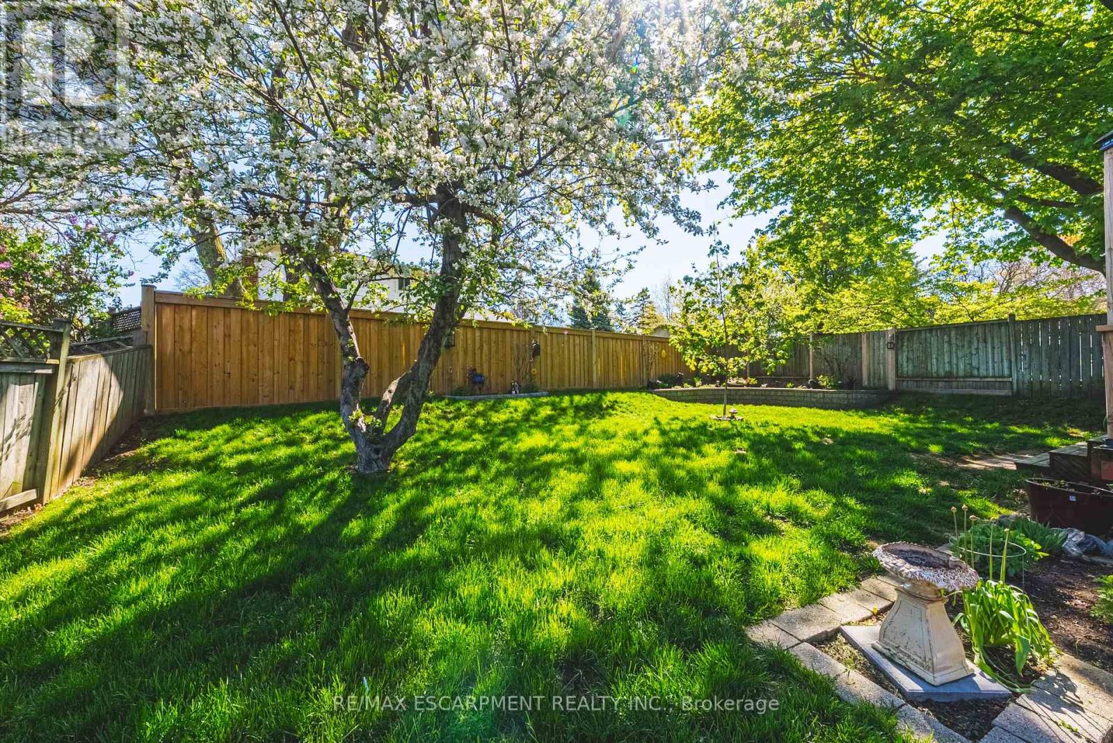 2231 Sandringham Drive, Burlington, Ontario  L7P 3E6 - Photo 30 - W13460152