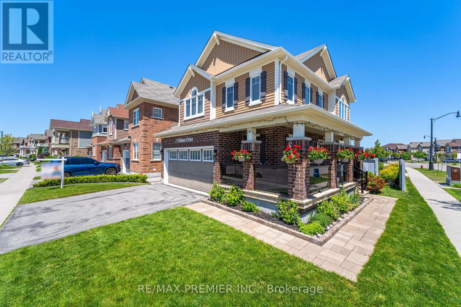 2 Tribune Drive, Brampton, Ontario  L7A 0X5 - Photo 2 - W13460186