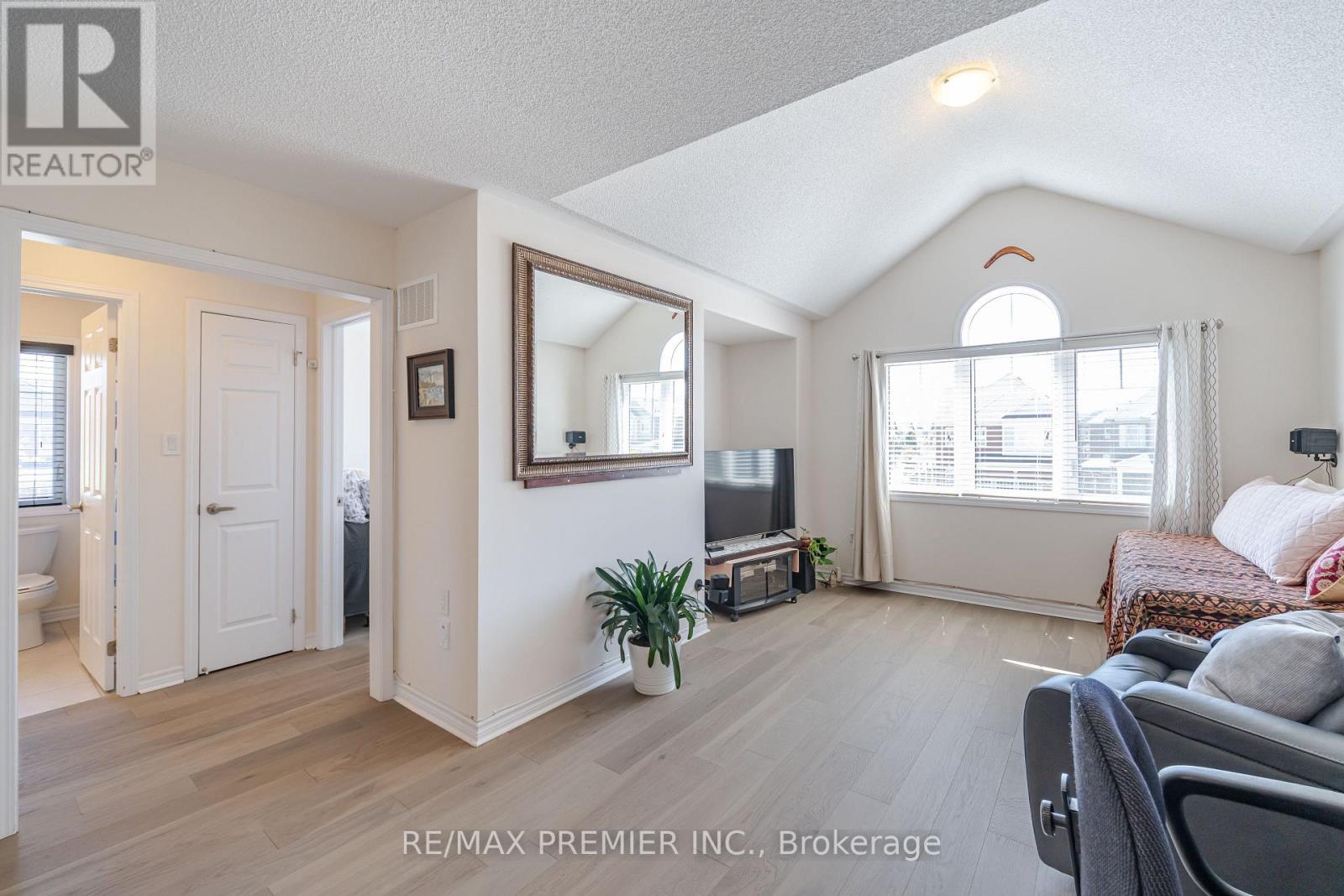 2 Tribune Drive, Brampton, Ontario  L7A 0X5 - Photo 22 - W13460186