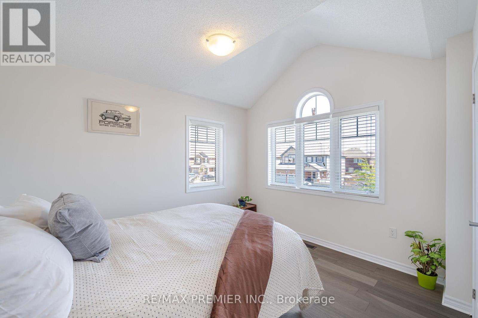 2 Tribune Drive, Brampton, Ontario  L7A 0X5 - Photo 32 - W13460186