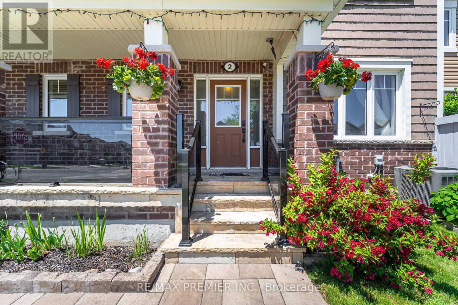 2 Tribune Drive, Brampton, Ontario  L7A 0X5 - Photo 5 - W13460186