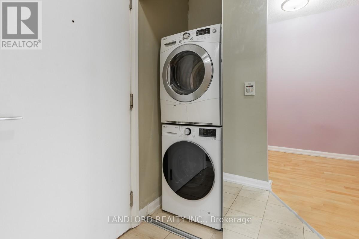 1620 - 111 Elizabeth Street, Toronto, Ontario  M5G 1P7 - Photo 18 - C13451102
