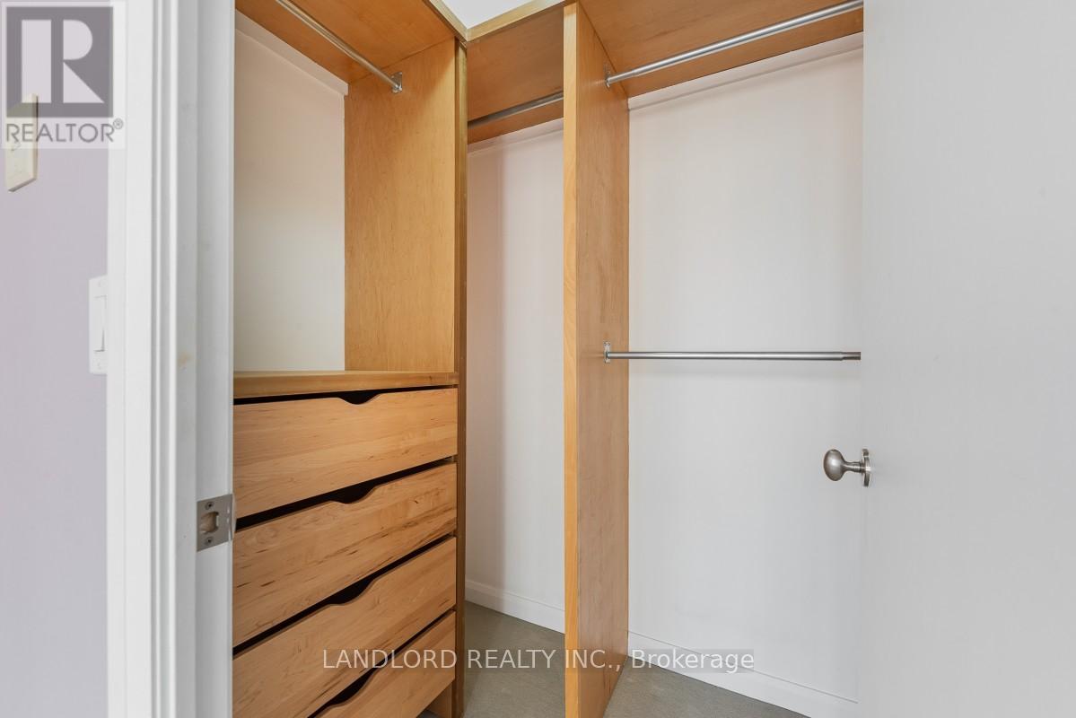 1620 - 111 Elizabeth Street, Toronto, Ontario  M5G 1P7 - Photo 17 - C13451102