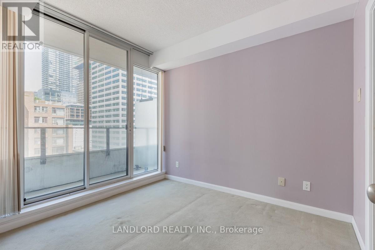1620 - 111 Elizabeth Street, Toronto, Ontario  M5G 1P7 - Photo 13 - C13451102