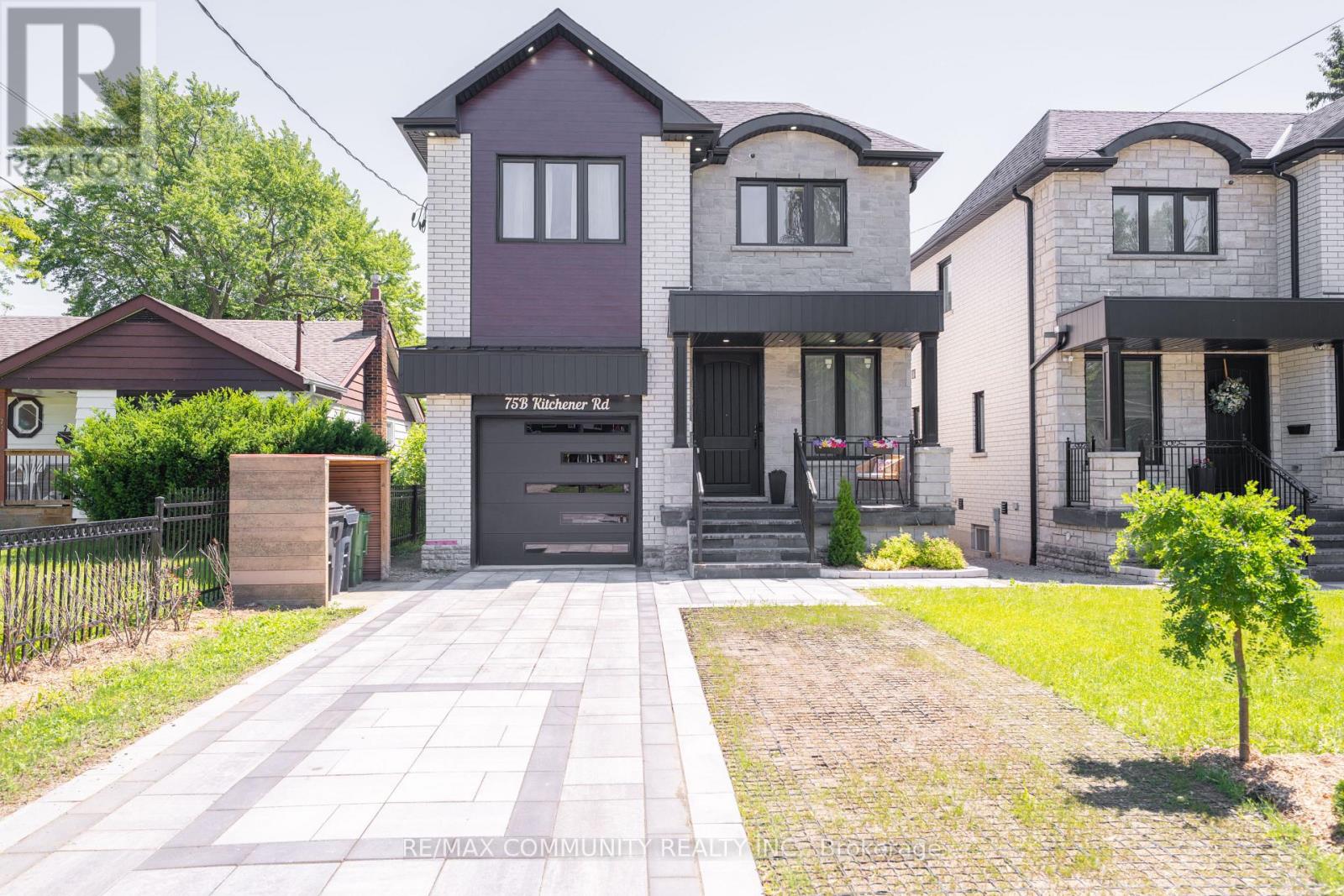 75B KITCHENER ROAD, Toronto, Ontario