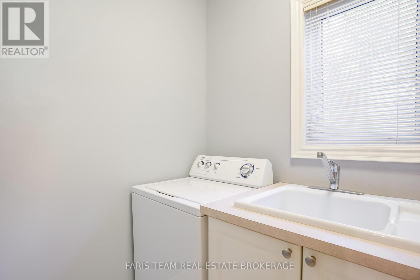 1037 Rockcastle Road, Gravenhurst, Ontario  P0E 1N0 - Photo 36 - X13460118