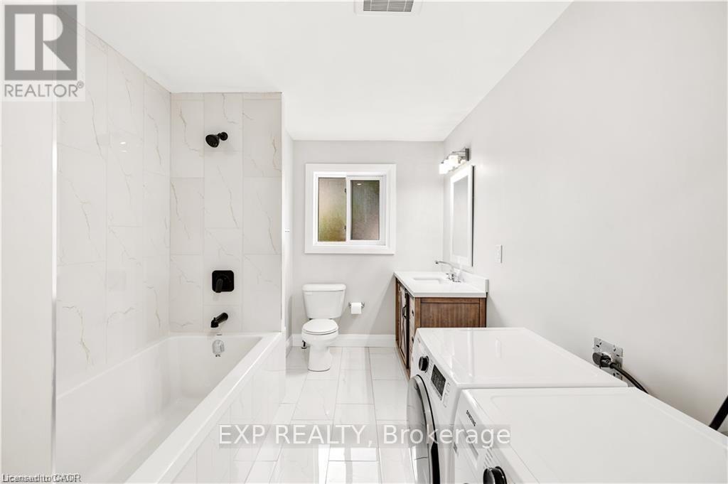 129 St George Street, Kitchener, Ontario  N2G 2T2 - Photo 11 - X13460128