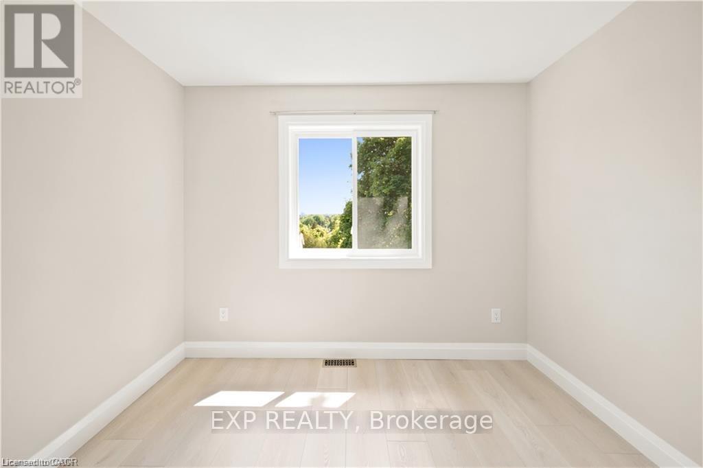 129 St George Street, Kitchener, Ontario  N2G 2T2 - Photo 20 - X13460128